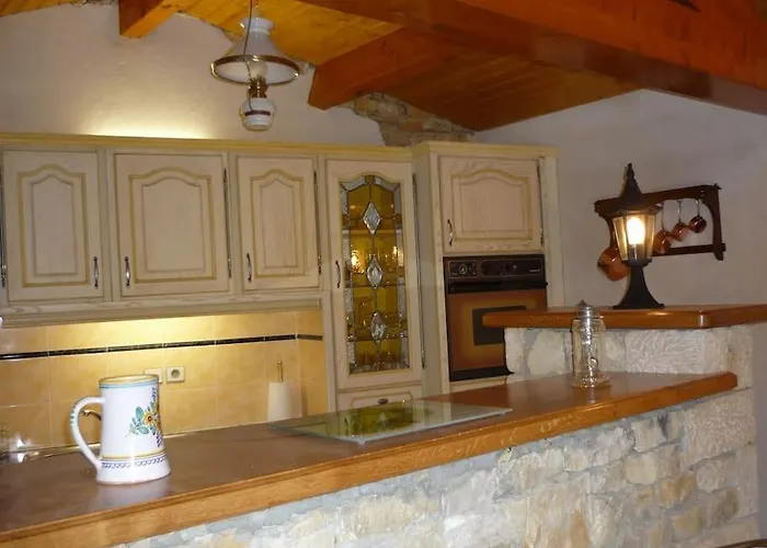 Dans Propriete Perigourdine *